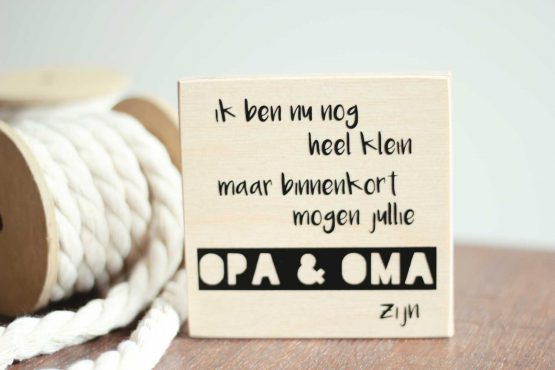 bekendmaking-zwangerschap-opa-oma-houtenblok